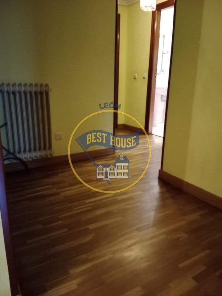 5 bedrooms apartment for sale in Leon, Spain - Image 12