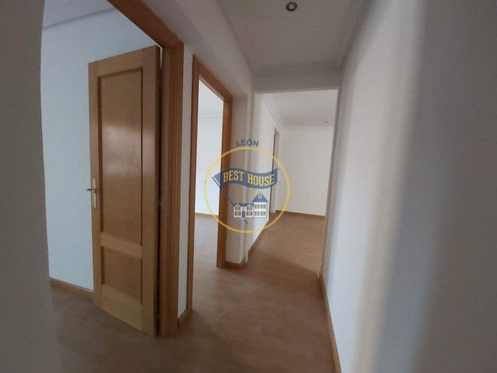 2 bedrooms apartment for sale in Leon, Spain - Image 12