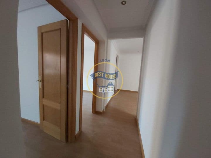 2 bedrooms apartment for sale in Leon, Spain - Image 12