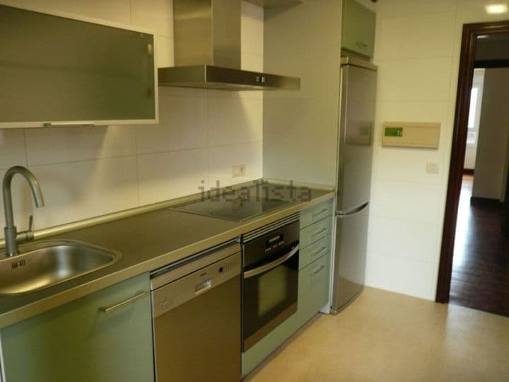 3 bedrooms apartment for rent in Getxo, Spain - Image 3