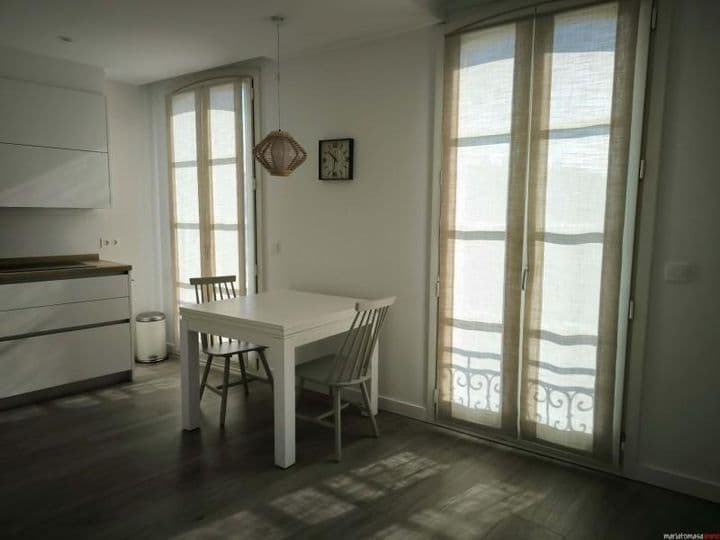 2 bedrooms apartment for rent in Vitoria-Gasteiz, Spain - Image 3