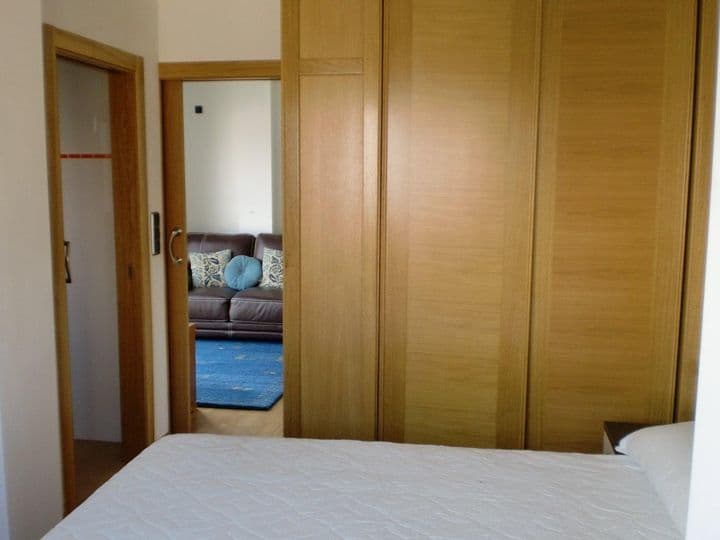 1 bedroom apartment for rent in Vigo, Spain - Image 5