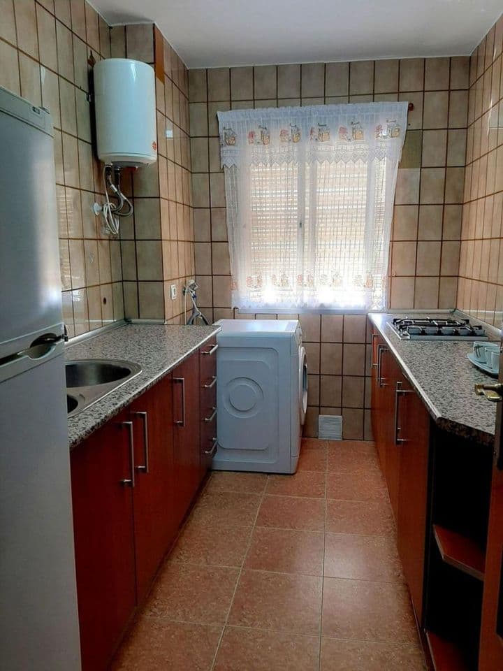 3 bedrooms apartment for rent in Malaga, Spain - Image 4