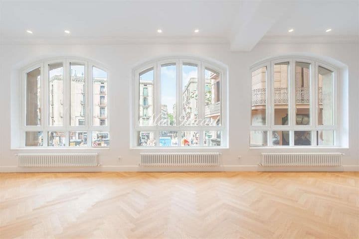 2 bedrooms apartment for sale in Barcelona, Spain