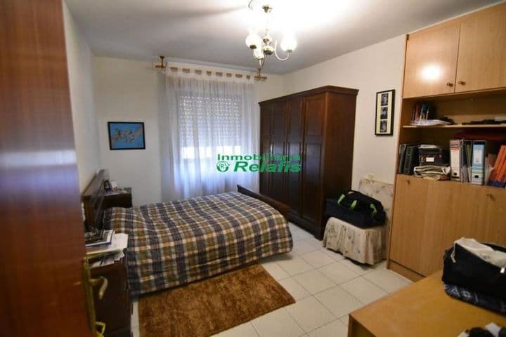 3 bedrooms apartment for sale in Salamanca, Spain - Image 3