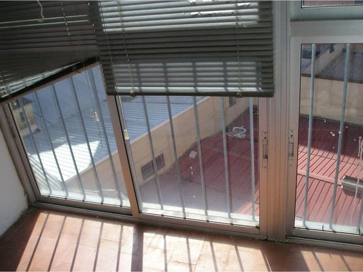 4 bedrooms apartment for sale in Zaragoza, Spain - Image 5