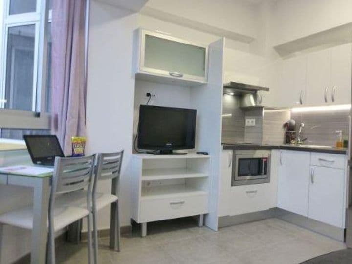 Apartment for rent in Las Palmas de Gran Canaria, Spain - Image 7