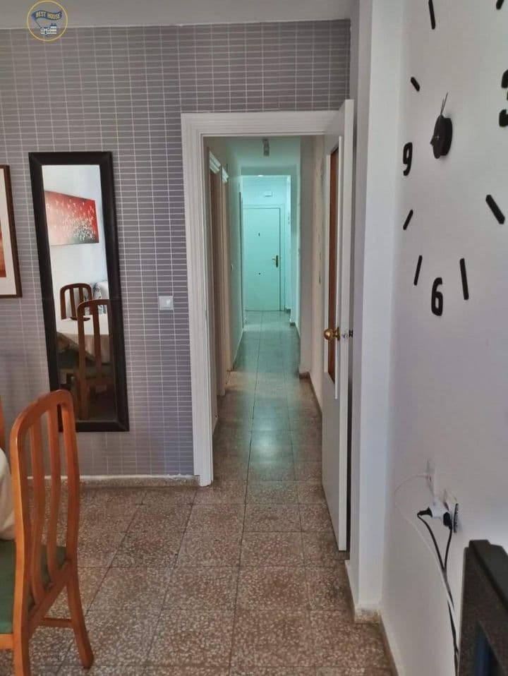 2 bedrooms apartment for rent in Alicante, Spain - Image 5