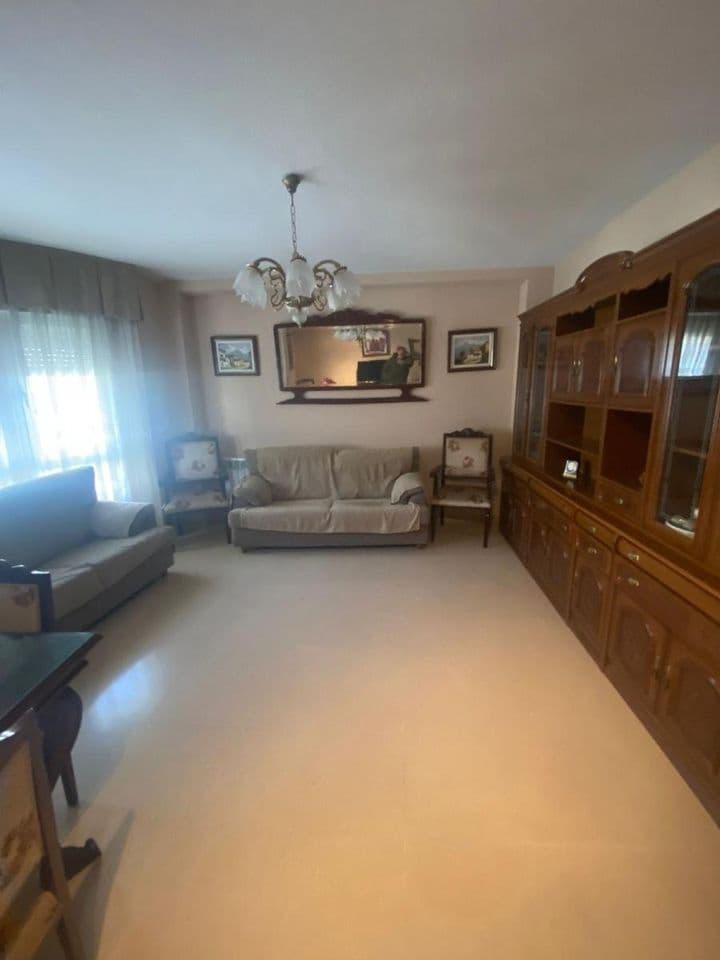 3 bedrooms apartment for rent in Vega de Granada, Spain - Image 4