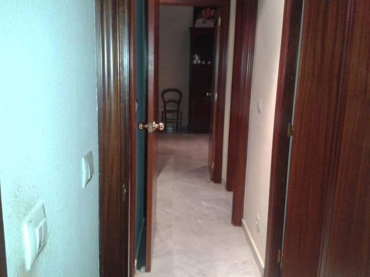 2 bedrooms apartment for rent in Seville, Spain - Image 9