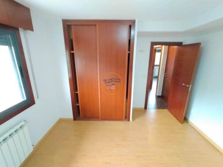 1 bedroom apartment for rent in Vigo, Spain - Image 8