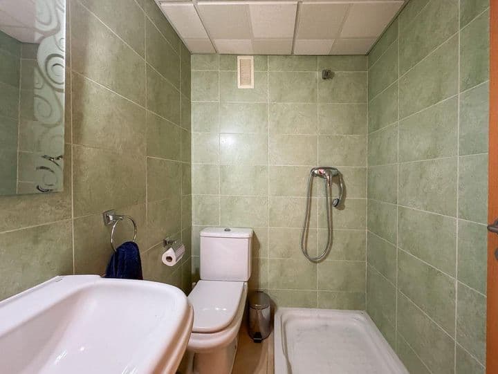 2 bedrooms apartment for rent in Centro, Spain - Image 12