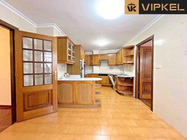 4 bedrooms apartment for sale in Corunna, Spain - Image 6