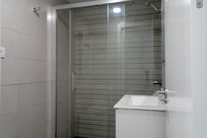 1 bedroom apartment for rent in Trafalgar, Spain - Image 4