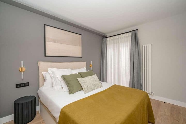 4 bedrooms apartment for sale in Centro, Spain - Image 6