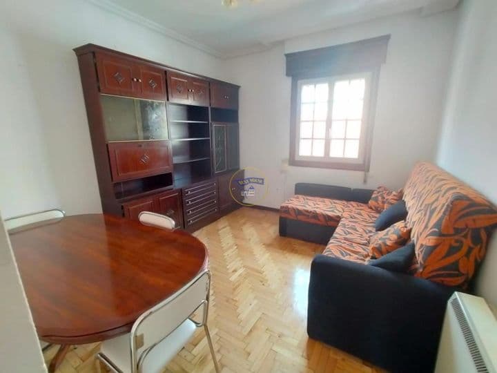 3 bedrooms apartment for rent in Vigo, Spain - Image 2