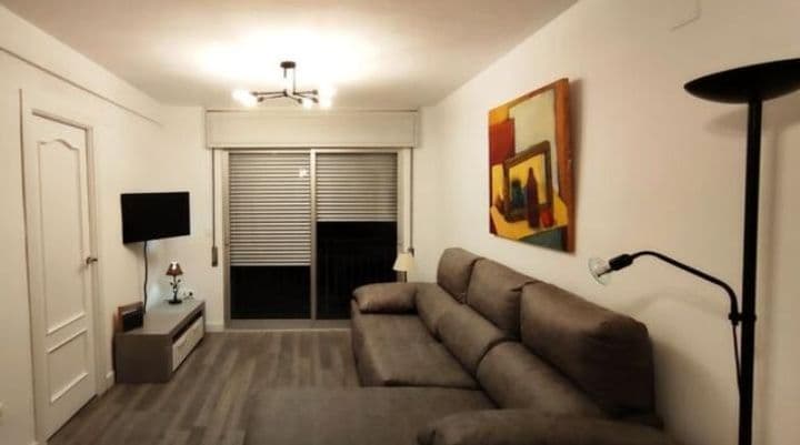 4 bedrooms apartment for rent in Granada, Spain - Image 2