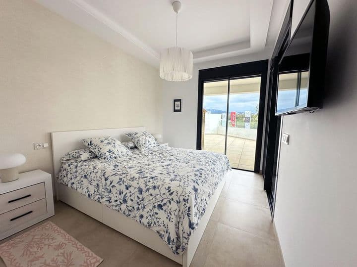 3 bedrooms apartment for sale in Estepona, Spain - Image 8