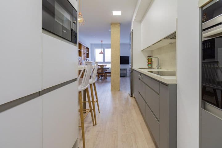 2 bedrooms apartment for rent in Pamplona, Spain - Image 4