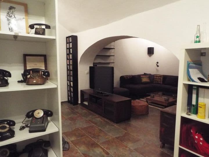 1 bedroom apartment for rent in Ciutat Vella, Spain - Image 12