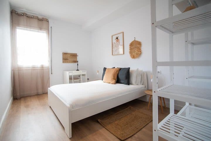 3 bedrooms apartment for rent in Sant Antoni, Spain - Image 6