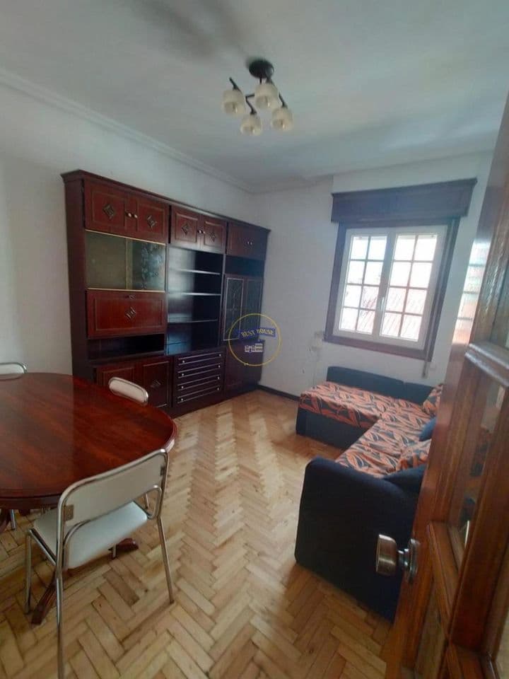 3 bedrooms apartment for rent in Vigo, Spain - Image 4