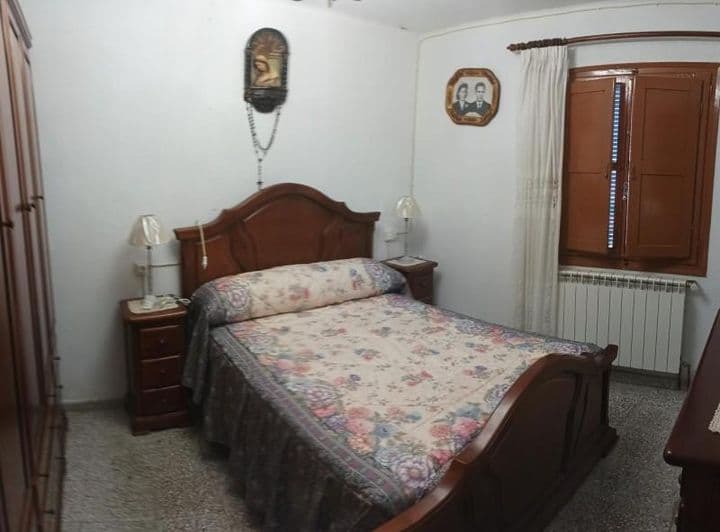 3 bedrooms house for rent in Zaragoza, Spain - Image 8