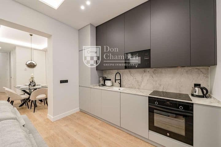 3 bedrooms apartment for sale in Centro, Spain - Image 3