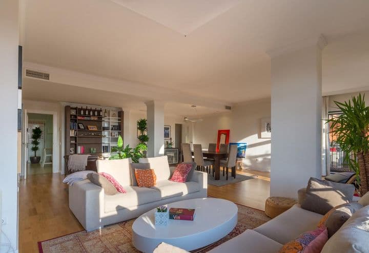 4 bedrooms apartment for sale in Elviria, Spain - Image 11