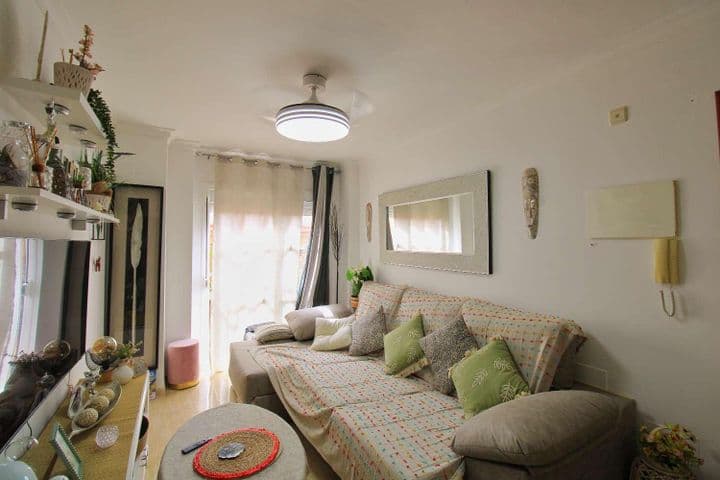 1 bedroom apartment for rent in Las Lagunas, Spain - Image 2