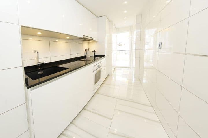 2 bedrooms apartment for rent in Puerto Banus, Spain - Image 7