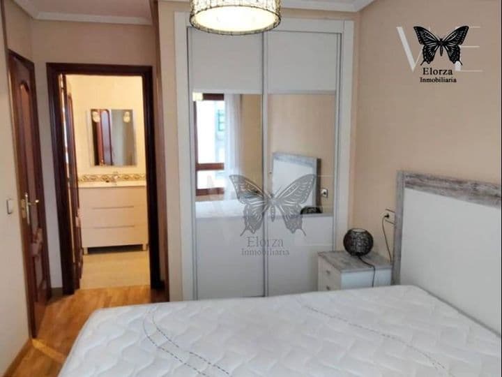 2 bedrooms apartment for rent in Oviedo, Spain - Image 6