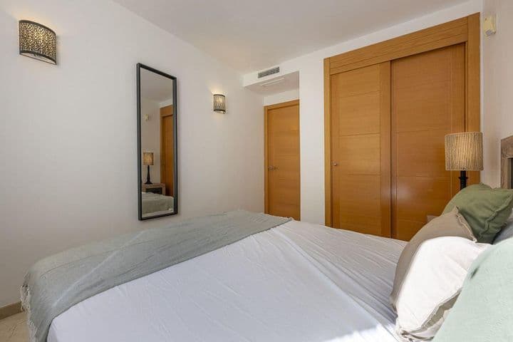 2 bedrooms apartment for rent in Benahavis, Spain - Image 3