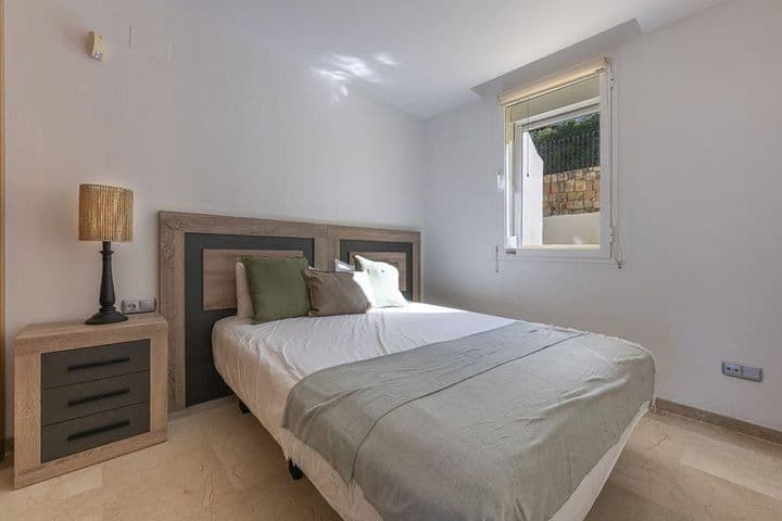 2 bedrooms apartment for rent in Benahavis, Spain - Image 2