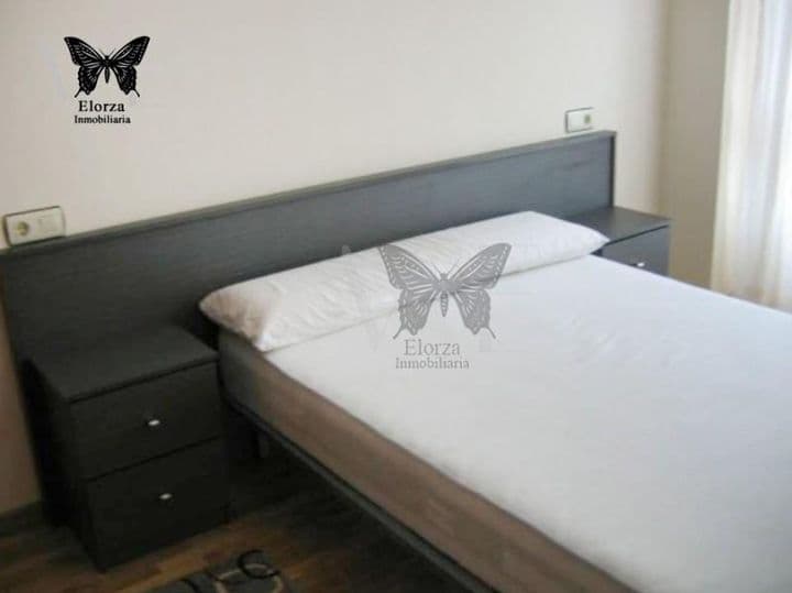 2 bedrooms apartment for rent in Oviedo, Spain - Image 10