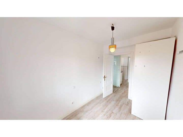 2 bedrooms apartment for rent in Madrid, Spain - Image 10