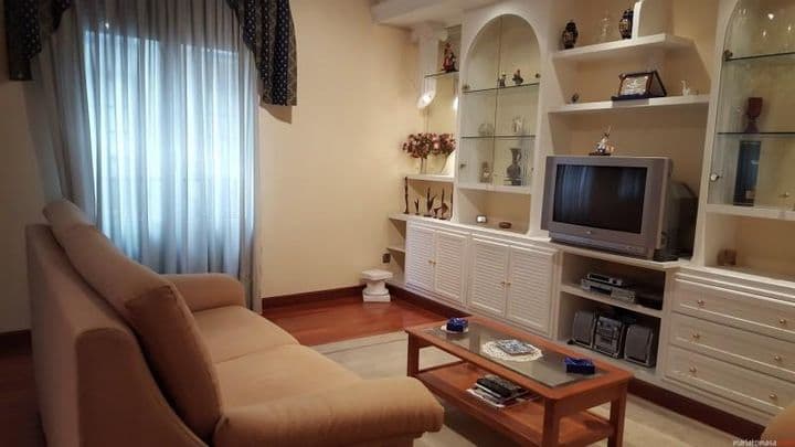 3 bedrooms apartment for rent in Vitoria-Gasteiz, Spain - Image 6