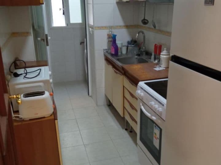 2 bedrooms apartment for rent in Figares, Spain - Image 2