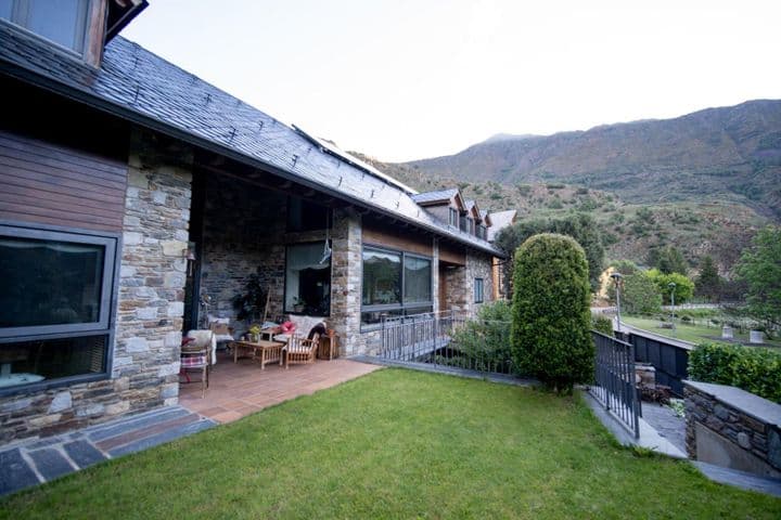 5 bedrooms house for sale in Lleida, Spain