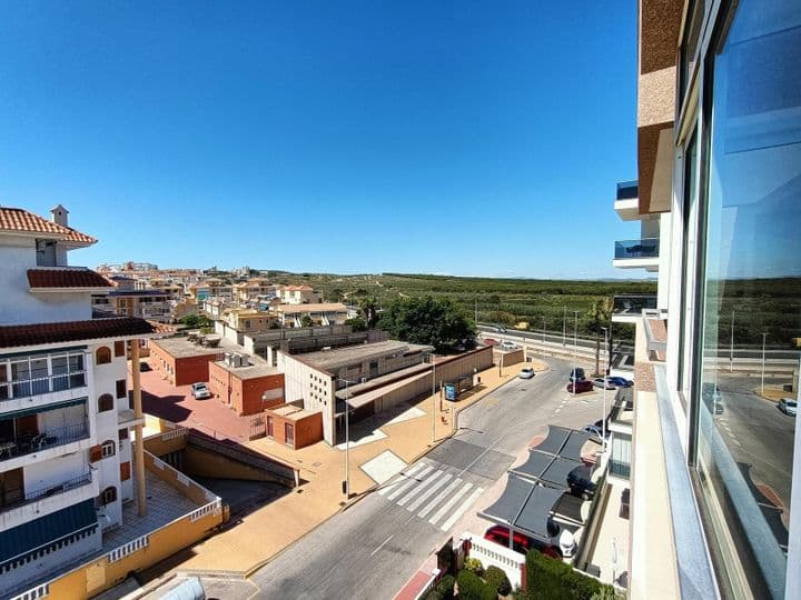 2 bedrooms apartment for rent in La Mata, Spain - Image 3