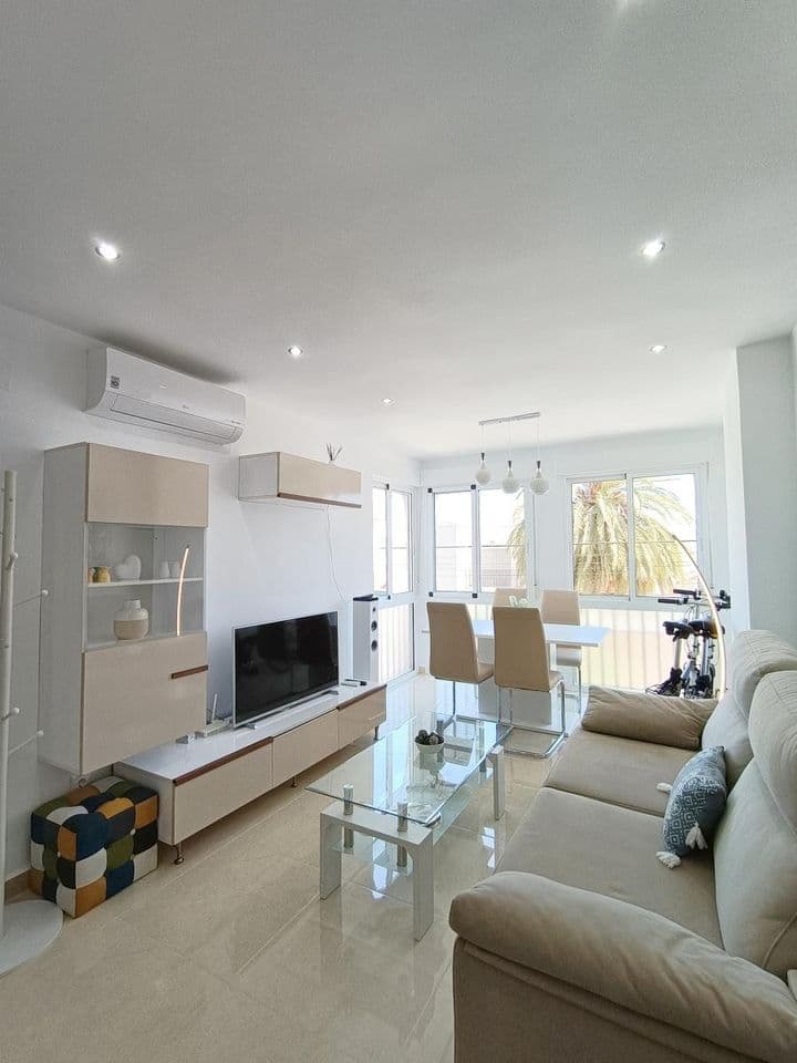 1 bedroom house for rent in La Mata, Spain - Image 8