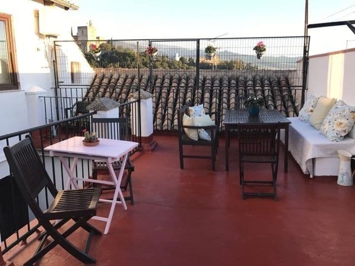 1 bedroom apartment for rent in Albaicin, Spain - Image 2