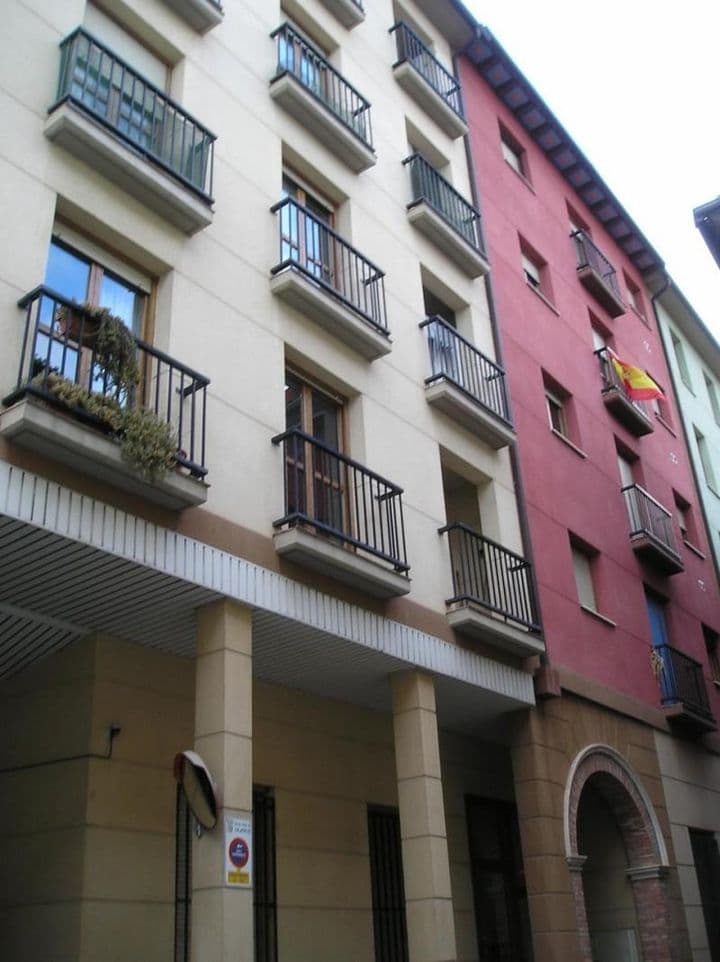 4 bedrooms apartment for sale in Zaragoza, Spain - Image 3