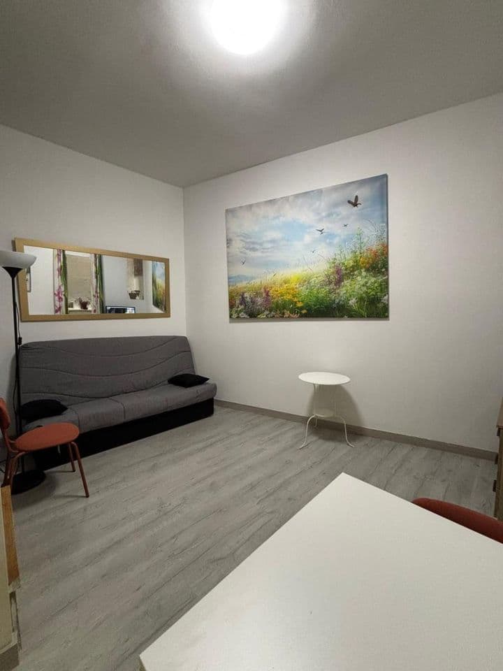 1 bedroom apartment for rent in Madrid, Spain - Image 8