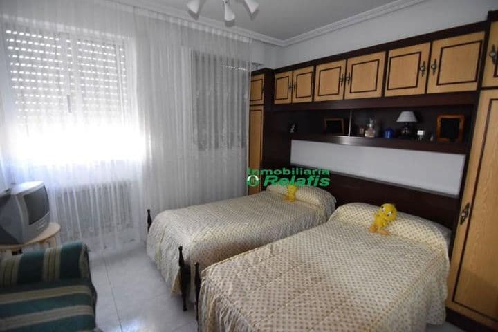 3 bedrooms apartment for sale in Salamanca, Spain - Image 6