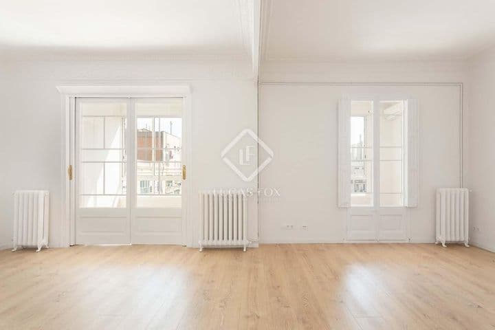 3 bedrooms apartment for rent in Barcelona, Spain - Image 6