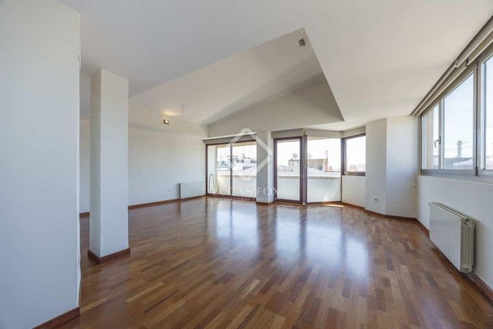 3 bedrooms apartment for rent in Valencia, Spain - Image 2