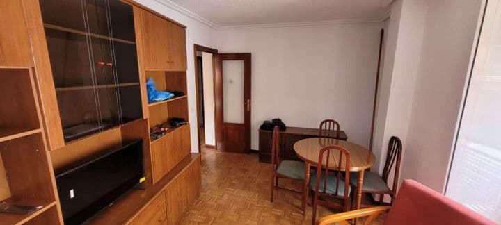 2 bedrooms apartment for rent in Salamanca, Spain - Image 3