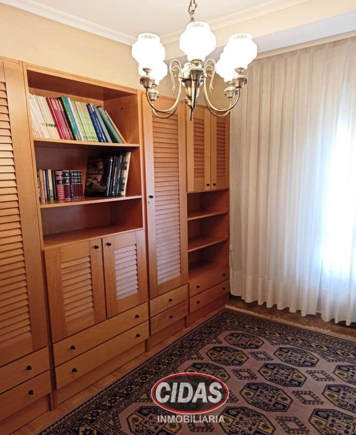 3 bedrooms apartment for sale in Oviedo, Spain - Image 2