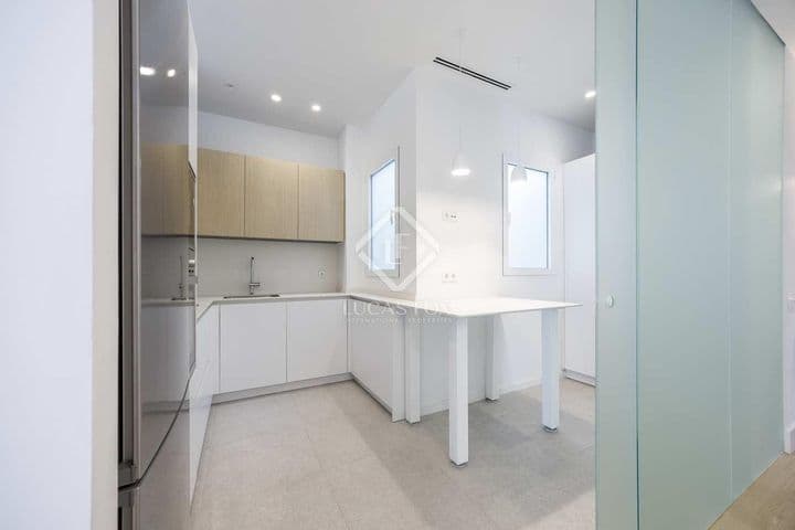 3 bedrooms apartment for rent in Valencia, Spain - Image 8